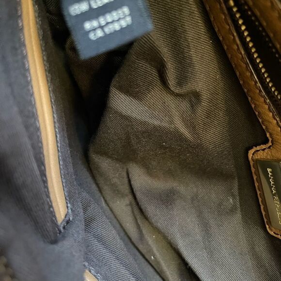 Banana Republic leather medium satchel with gold tone hardwares - Picture 13 of 13